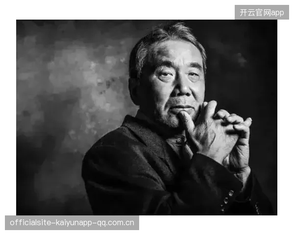 切利克·道格拉斯·路易斯：从“黑人作家”到“美国文学巨匠”的非凡传奇